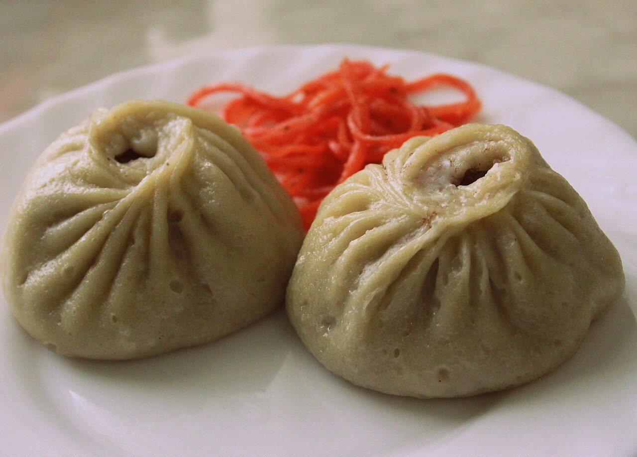 Buryat national dish buuza. Buryatia, Dzhidinsky district, village Petropavlovka, cafe "Uryaal."