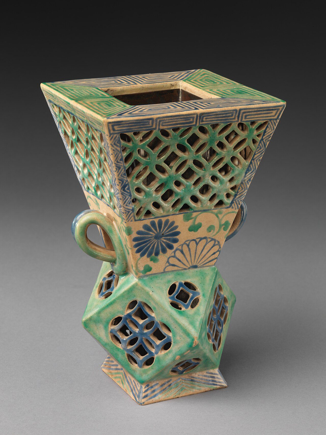 Japan; Vessel; Ceramics