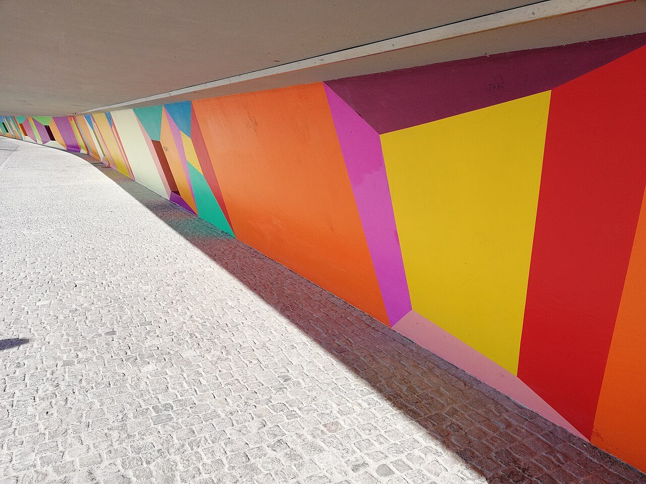 Katastrophenbucht Zug (Switzerland) with Maria Bettina Cogliatti 's public artwork Trompe-l’œil (1998)