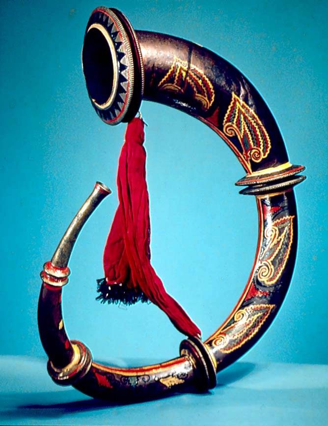 Indian; Ranasringa; Aerophone-Lip Vibrated-horn