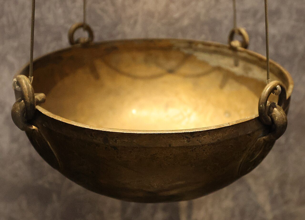 Photo of a hanging bowl in wilton