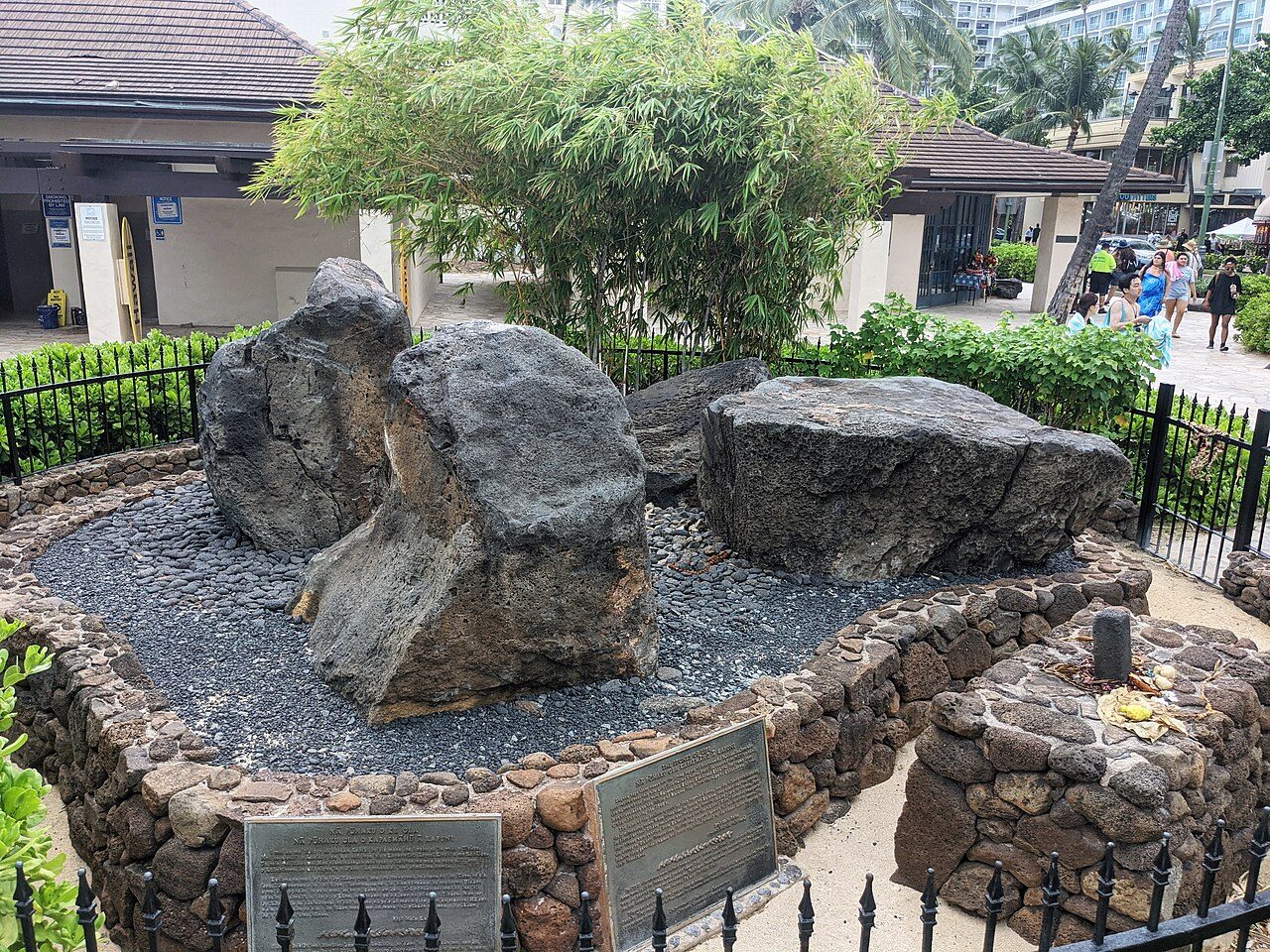 Kapaemahu ( The Stones of Life ) in Waikīkī .