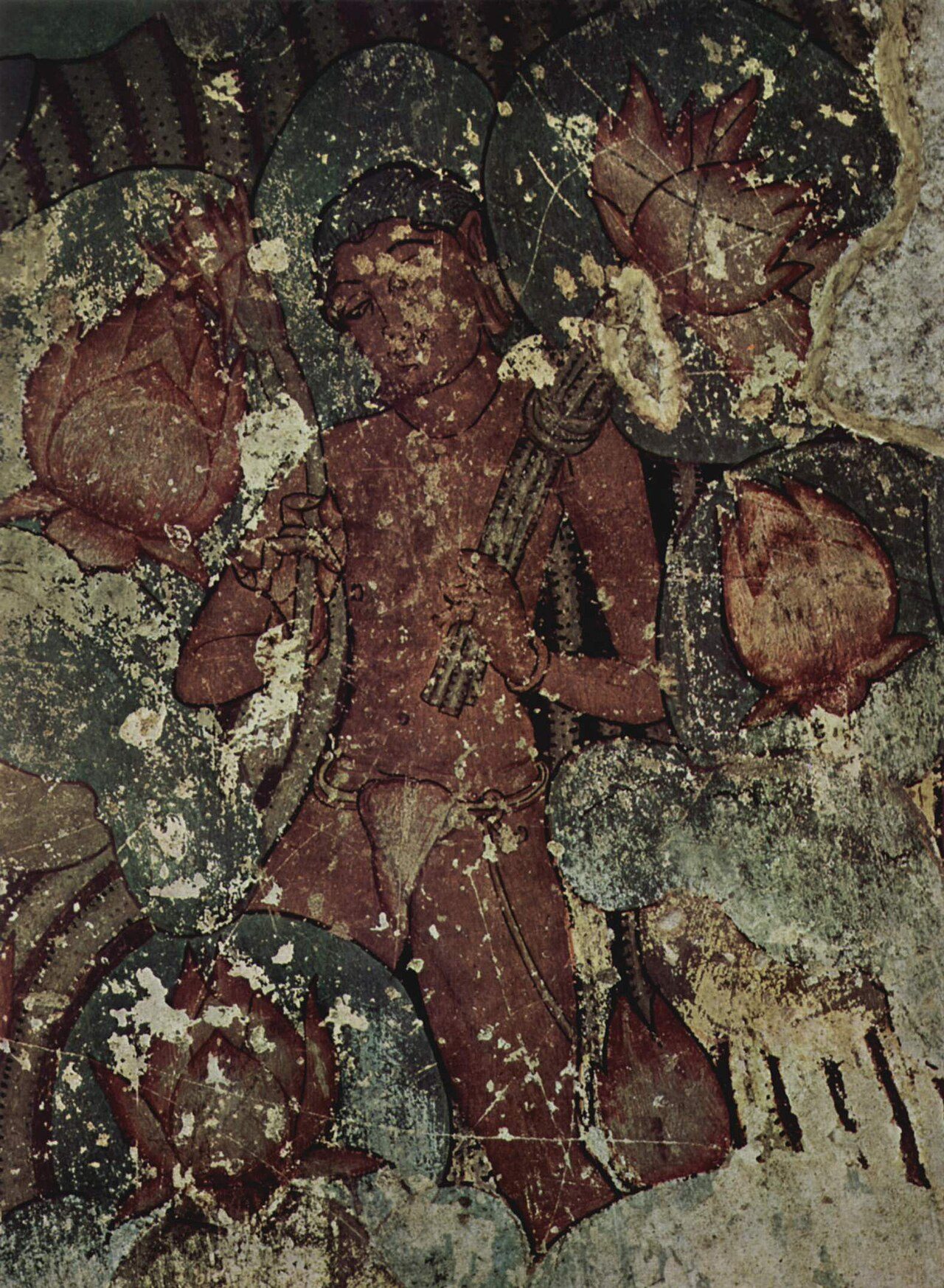 Figur im Lotusteich