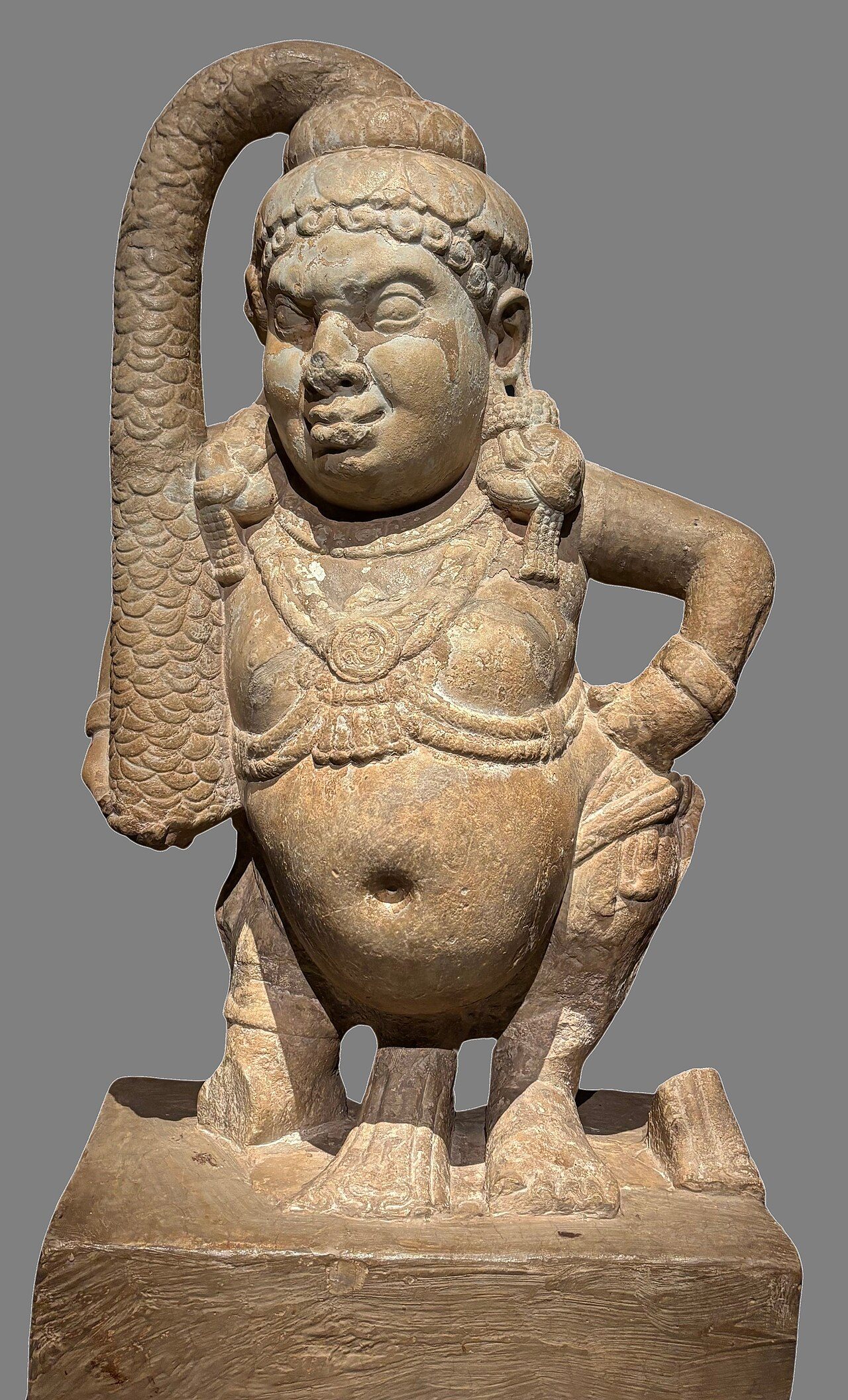 33 Yaksa Padmanidhi, Nagarjunakonda, Tree and Serpent Exhibition, Metropolitan Museum, 2023, photograph by Leow Chai Yee