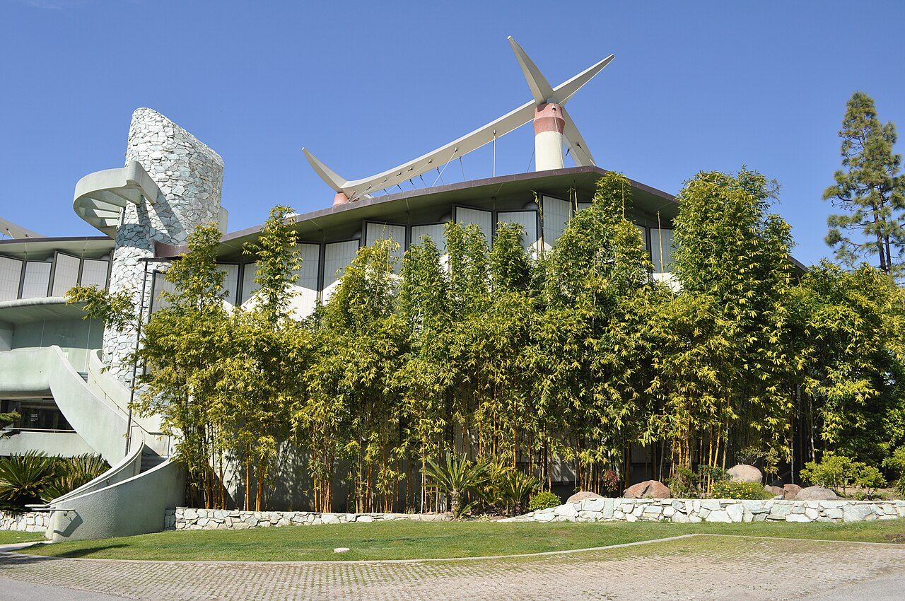 Exterior of the Pavilion for Japanese Art — at the Los Angeles County Museum of Art (LACMA) , Los Angeles, California. Designed by architect Bruce Goff ca. 1978, construction completed in 1988.