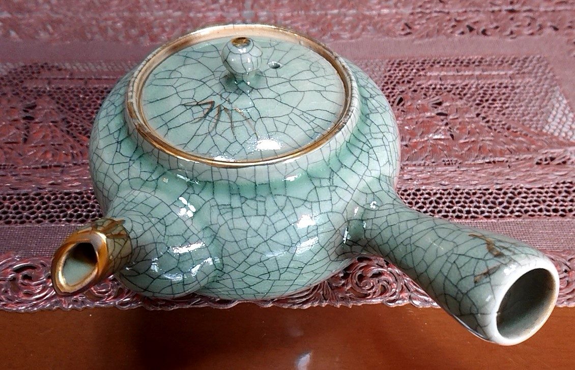 Cerammic tableware from the Sōma region, Fukushima, Japan.