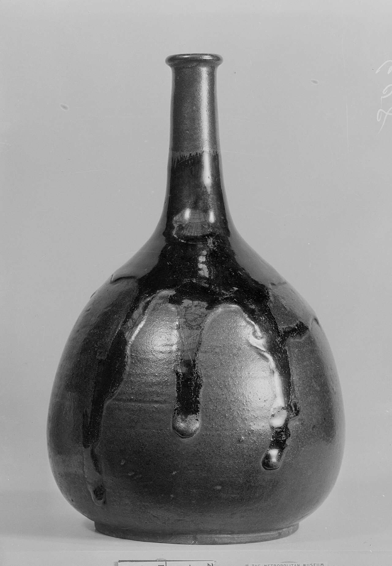 Japan; Bottle; Ceramics