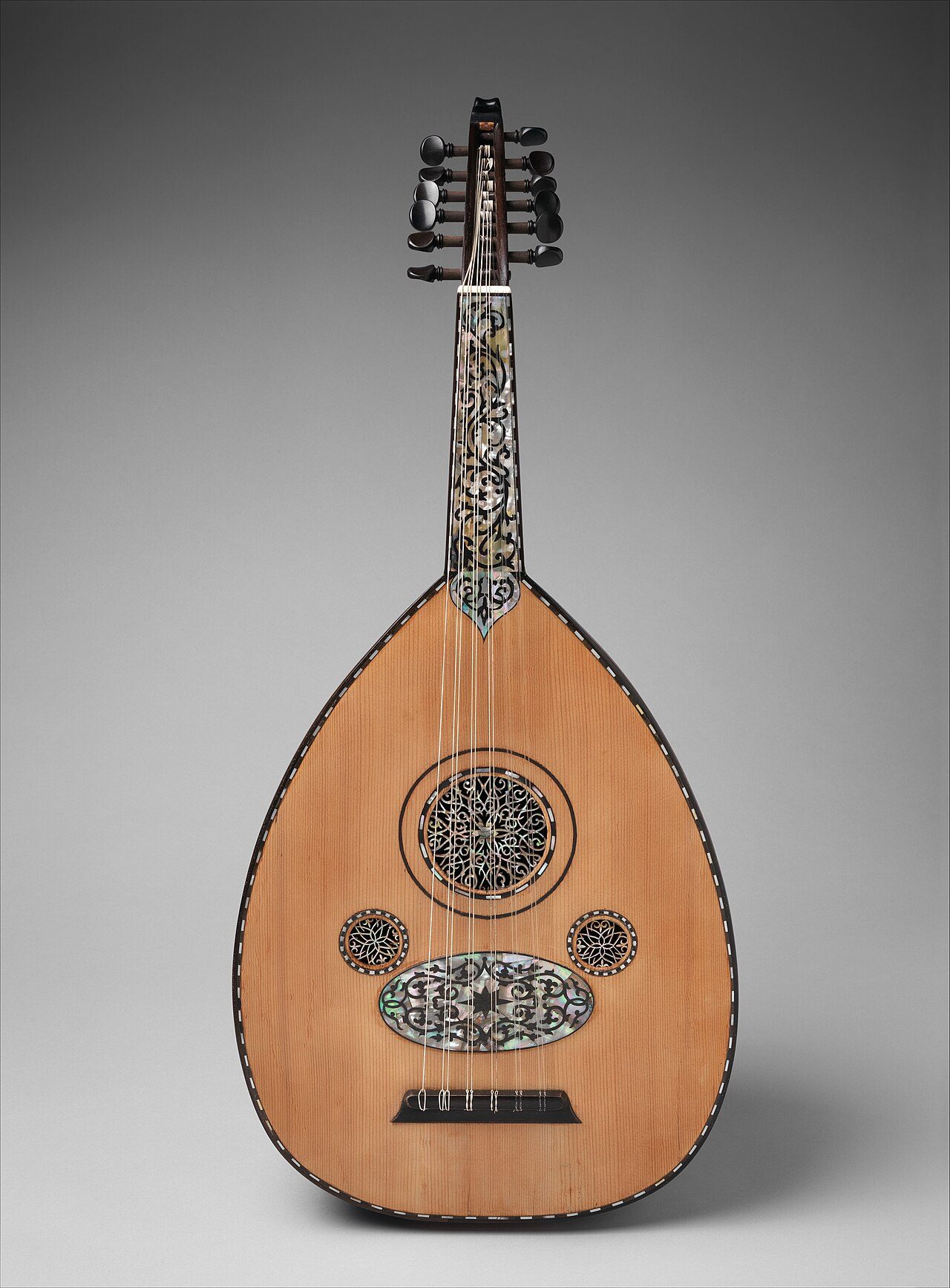 Turkish; Ūd; Chordophone-Lute-plucked-unfretted