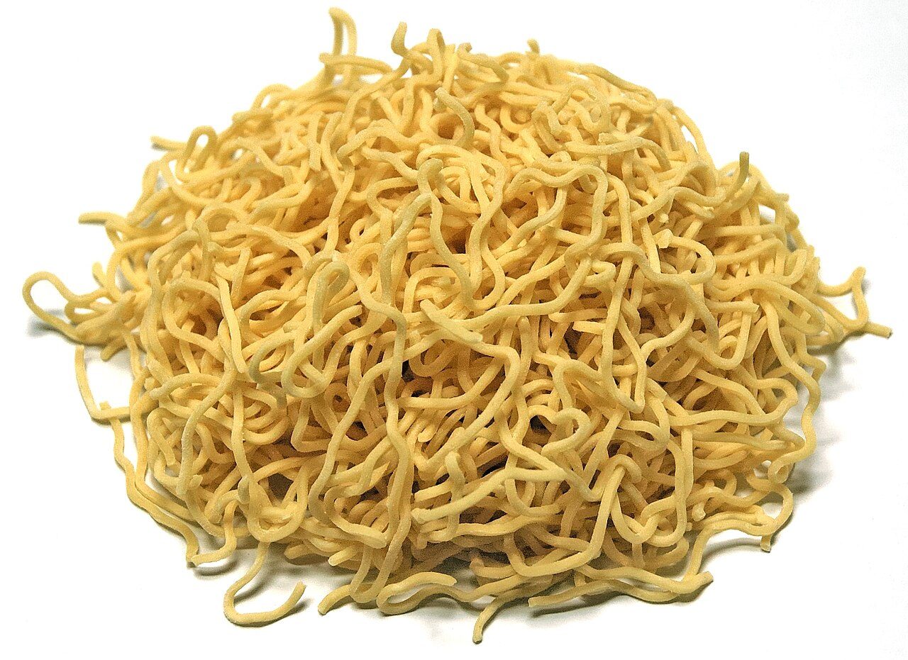 fresh ramen noodle ( ja:ラーメン の生麺)