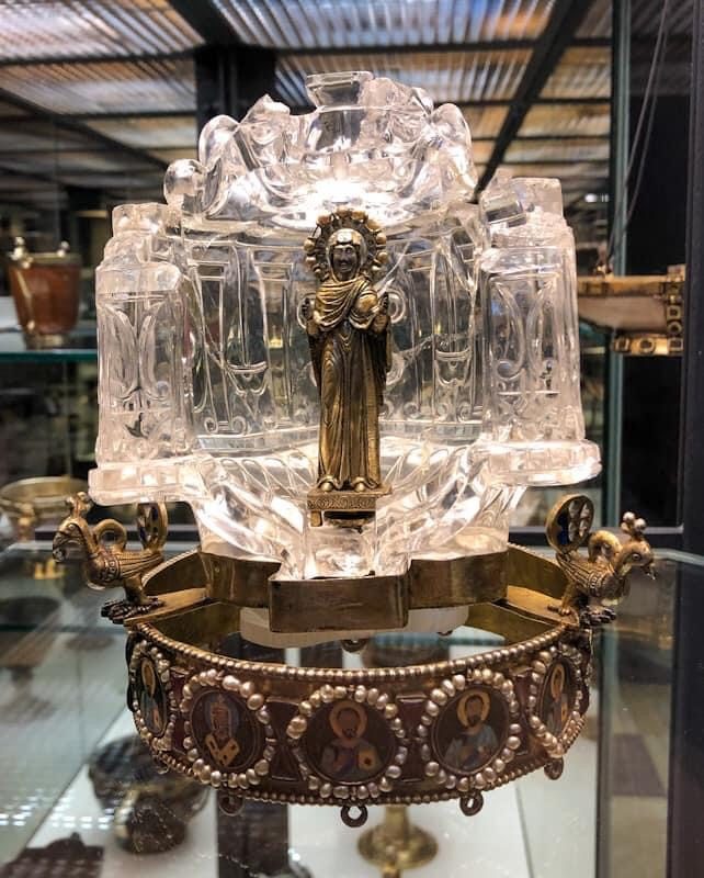 Вотивная корона византийского императора Льва VI. Сокровищница базилики Сан-Марко (Венеция).