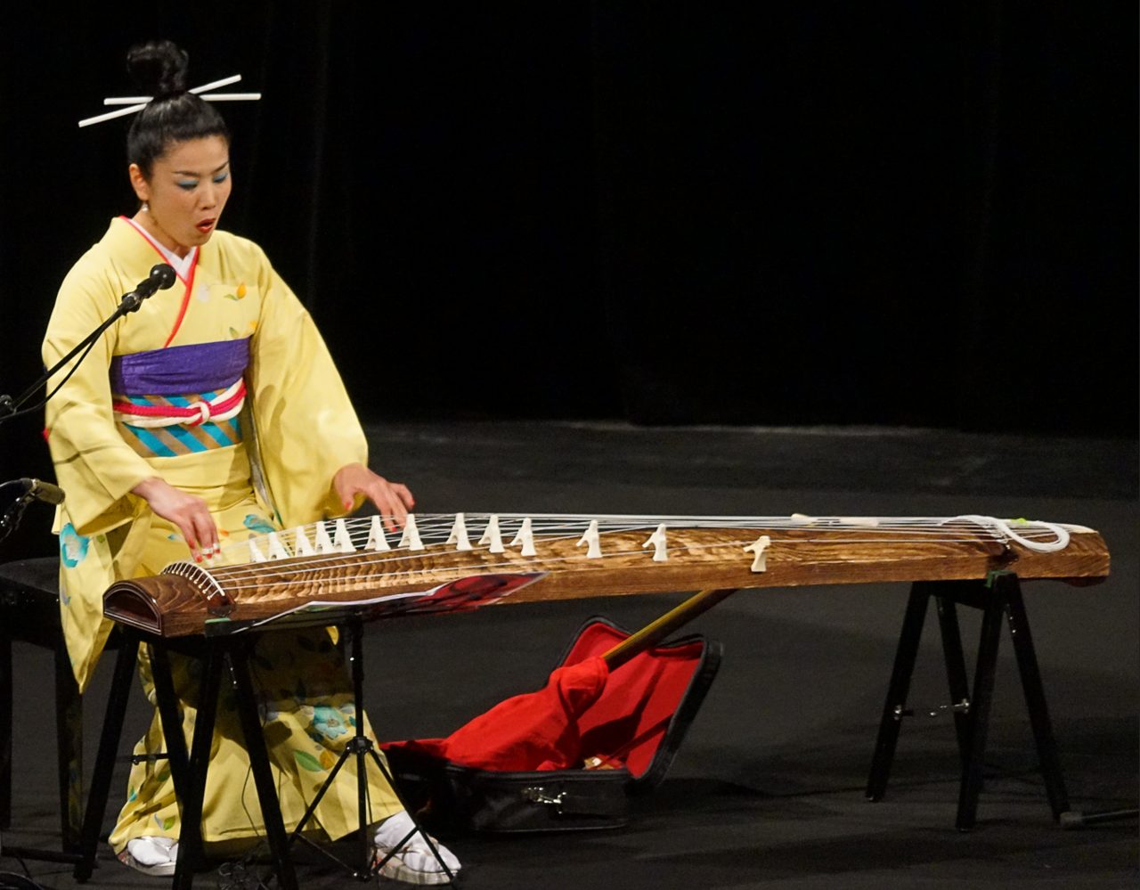 Fumie Hihara sings and plays the Koto. In concert in the auditorium of the National Museum of Asian Arts - Guimet (MNAAG) in Paris for the music festival 2016.