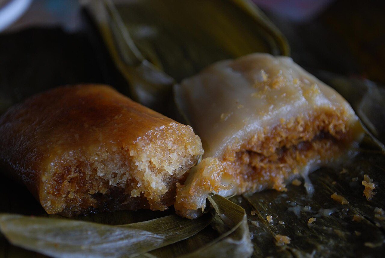 Kuih kochi.