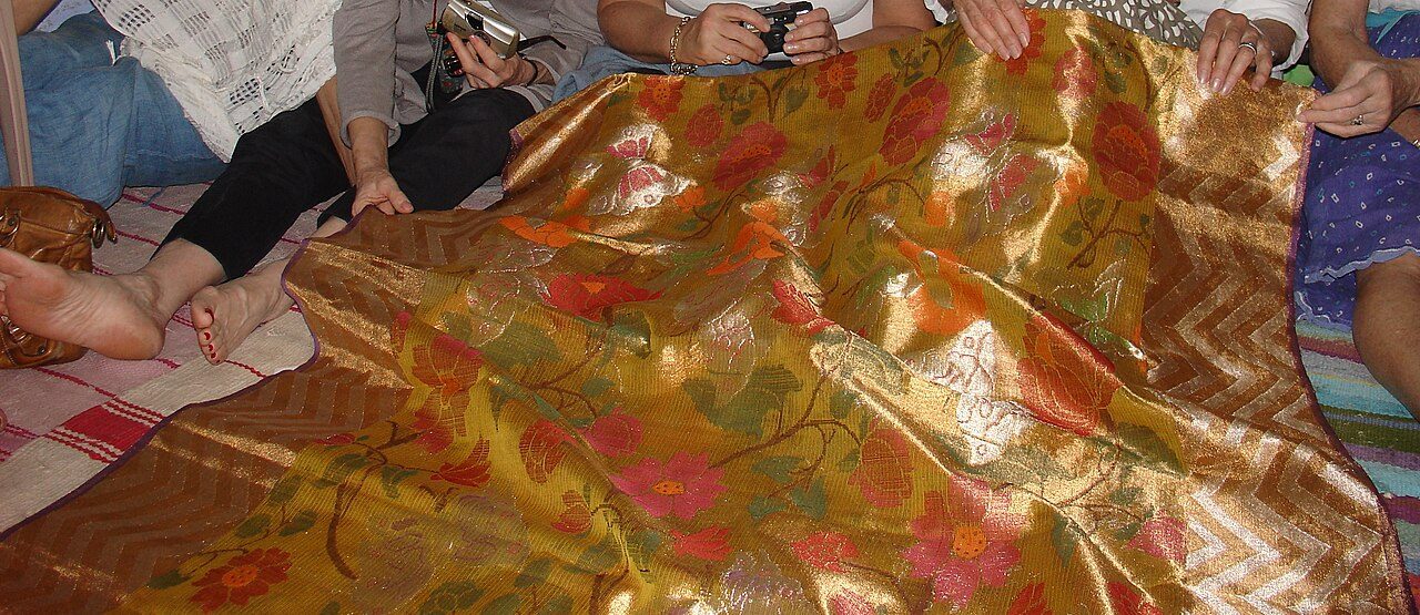 A genuine handloom kota doria saree from Kaithoon, Kota, Rajasthan.