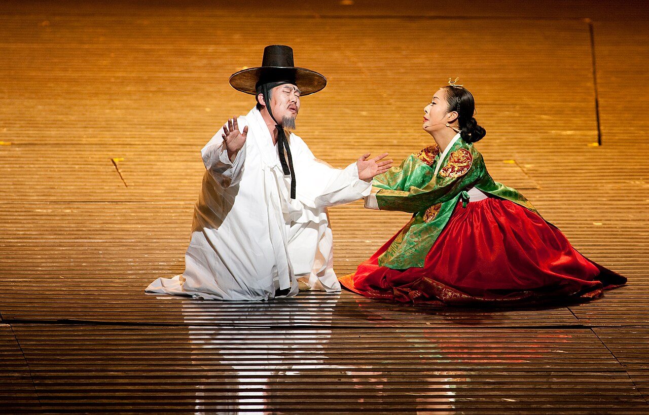 the National Theater of Korea; www.ntok.go.kr/english/index.do